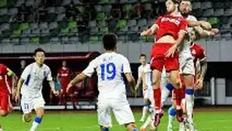 《范戴克荣耀再创新高！德波尔深情致敬：你的领袖风范无可匹敌》